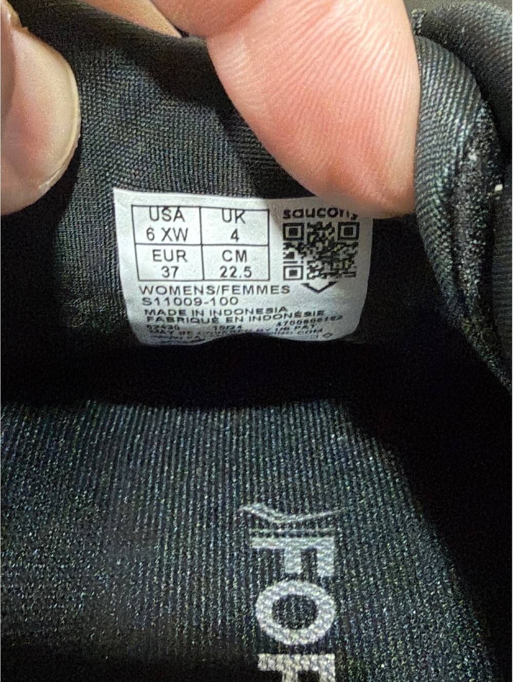 Size 6 - Saucony Women’s Guide 18 Extra Wide “Black White” - Picture 6 of 6